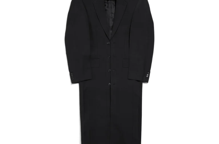 cut-away-boxy-coat-in-black-768x