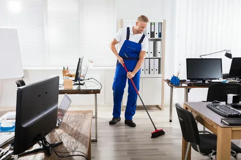 Office Cleaning Services: Janitorial Issues