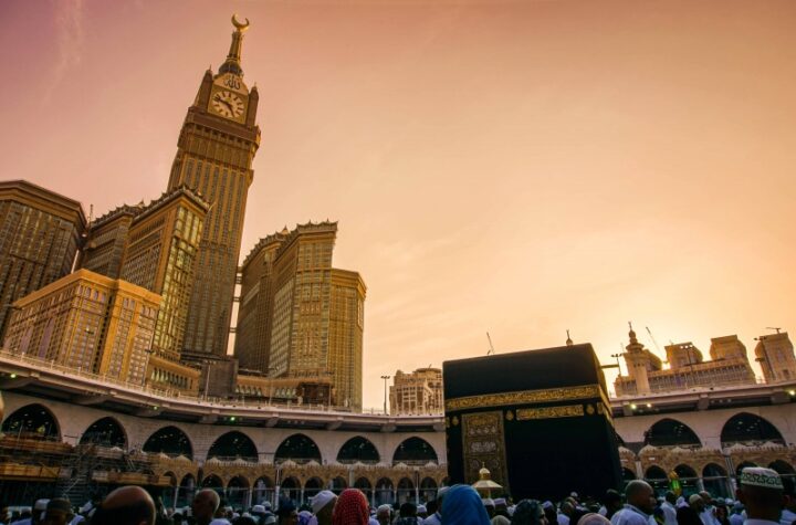 Experience the Best Trip of Your Life this Winter with December Umrah