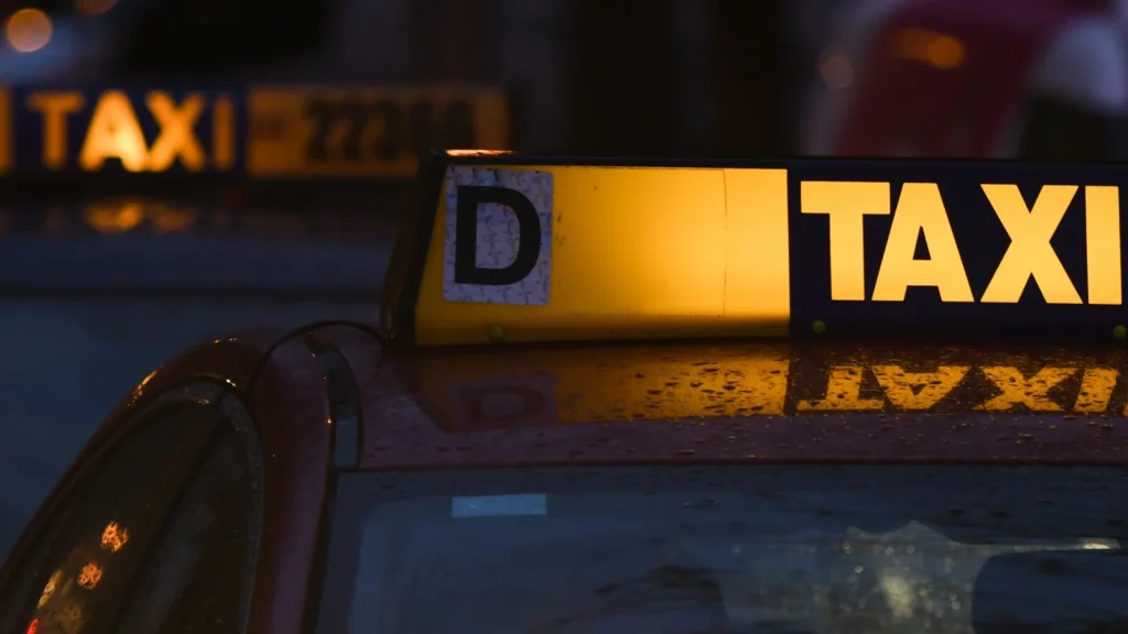 Leicester Airport Taxi