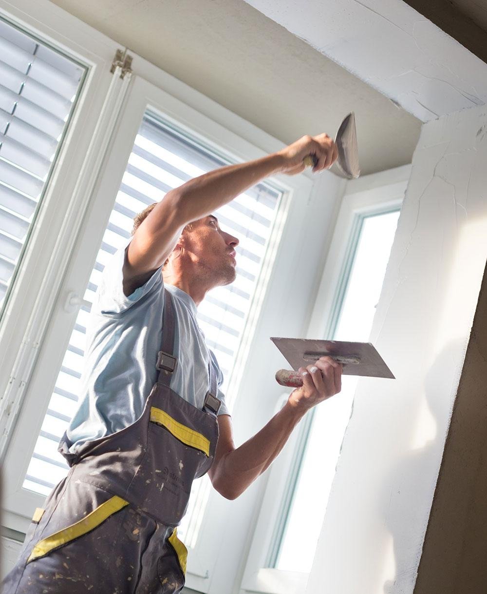 Drywall vs. Traditional Plastering: Which is Best for Your Project?